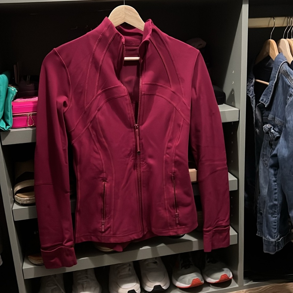 Define Jacket Luon